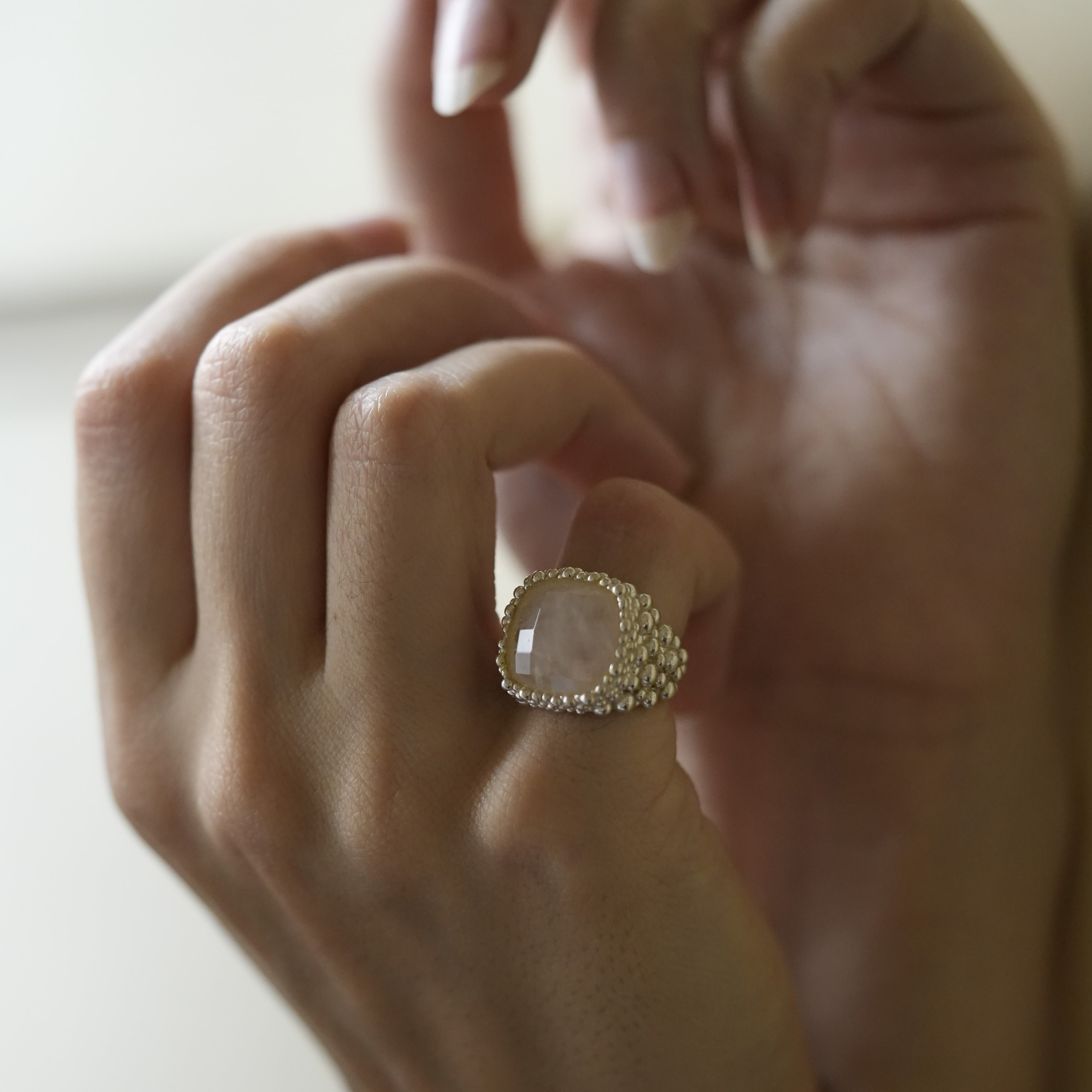 Assolo Anello Chevalier