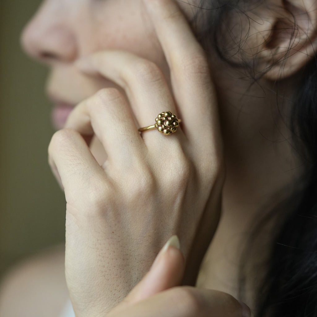 Blueberry Solitaire Ring